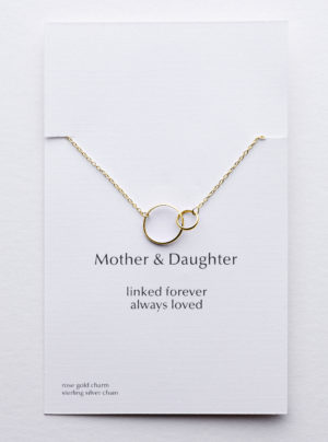 Yellow gold linked circles necklace