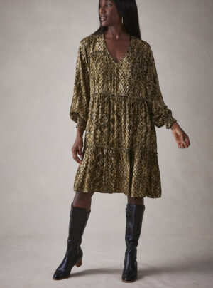 Tiered knee length dress in a snakeskin print