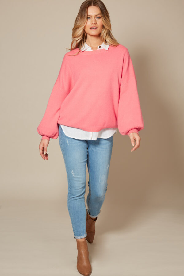 pink jumper with round neck and bishop sleeves