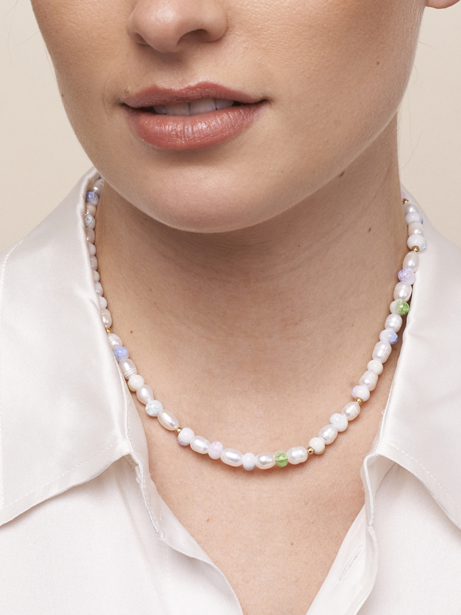 freshwater pearl necklace and glass bead necklace