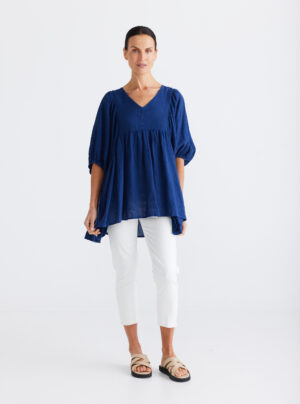 relaxed fit blue linen top with v nexk and balloon sleeves