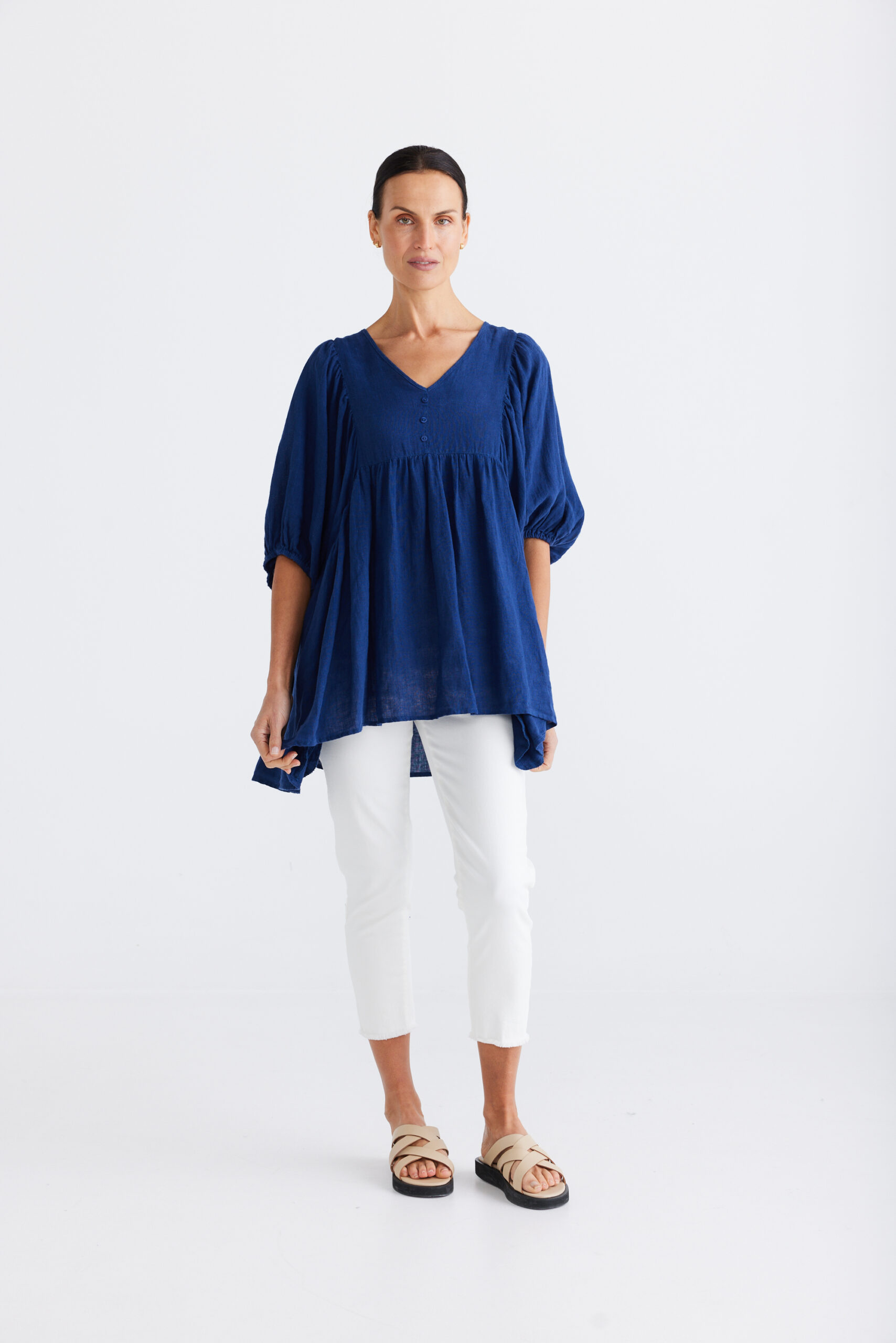 relaxed fit blue linen top with v nexk and balloon sleeves
