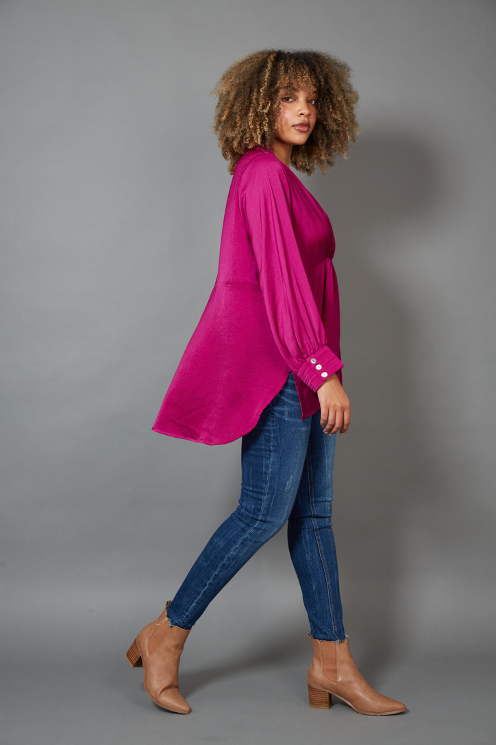 silk like blouse with v neck and gathering under bust in pink